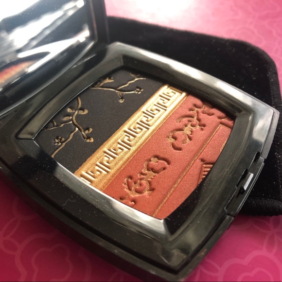 2005 - Coromandels De Chanel - Eyeshadow & Blush Makeup Palette - Picture 1 of 4